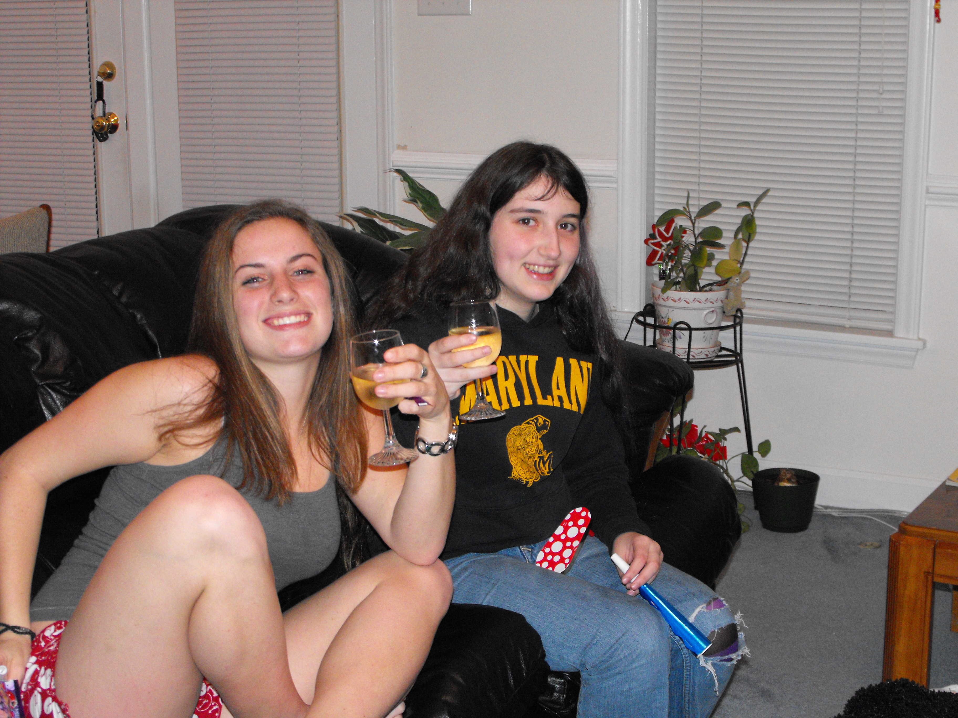 ./2008/New Year's Eve/New Years Eve with Pierries0012.JPG